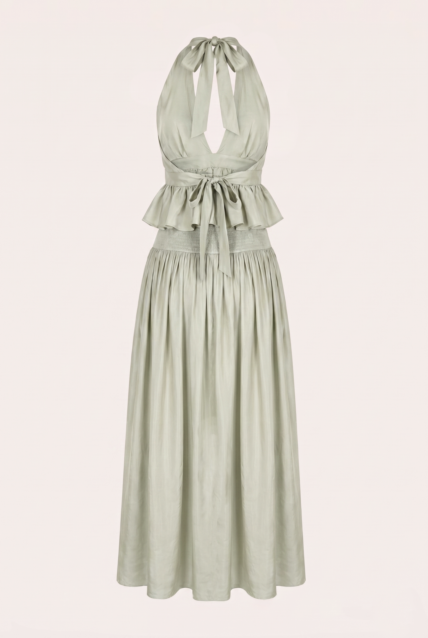 
                  
                    ZAZI Avani Set in naturally dyed mulberry silk, featuring a feminine bohemian two-piece design with a lightweight and flowing silhouette.
                  
                