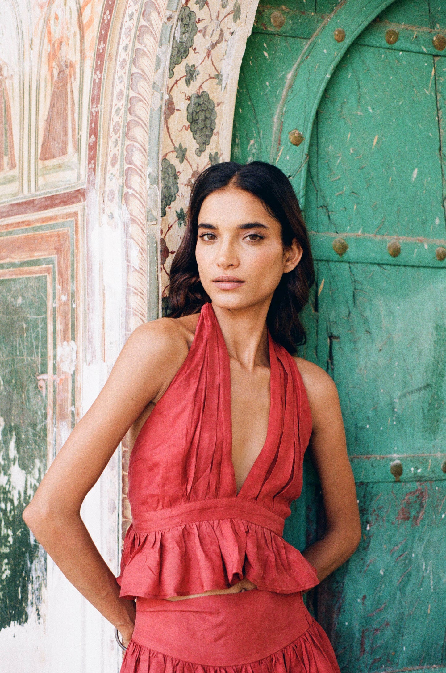 
                  
                    ZAZI Avani Set in naturally dyed mulberry silk, featuring a feminine bohemian two-piece design with a lightweight and flowing silhouette.
                  
                