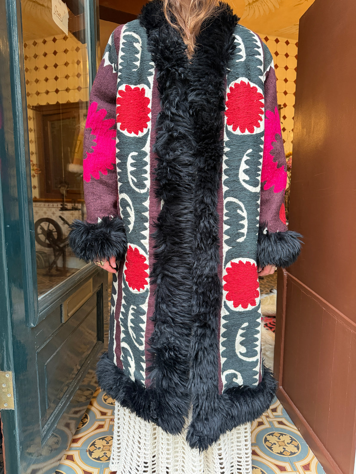 
                  
                    INDIRA COAT | L
                  
                