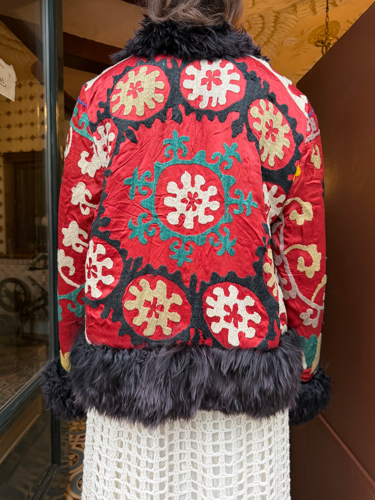 
                  
                    ZEBAY COAT | L
                  
                