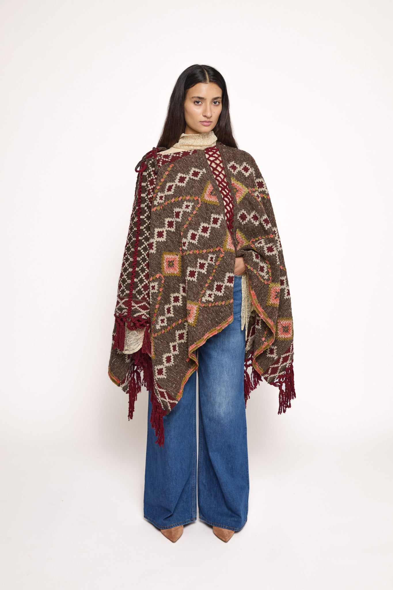 
                  
                    LATA JI PONCHO | CHARCOAL
                  
                