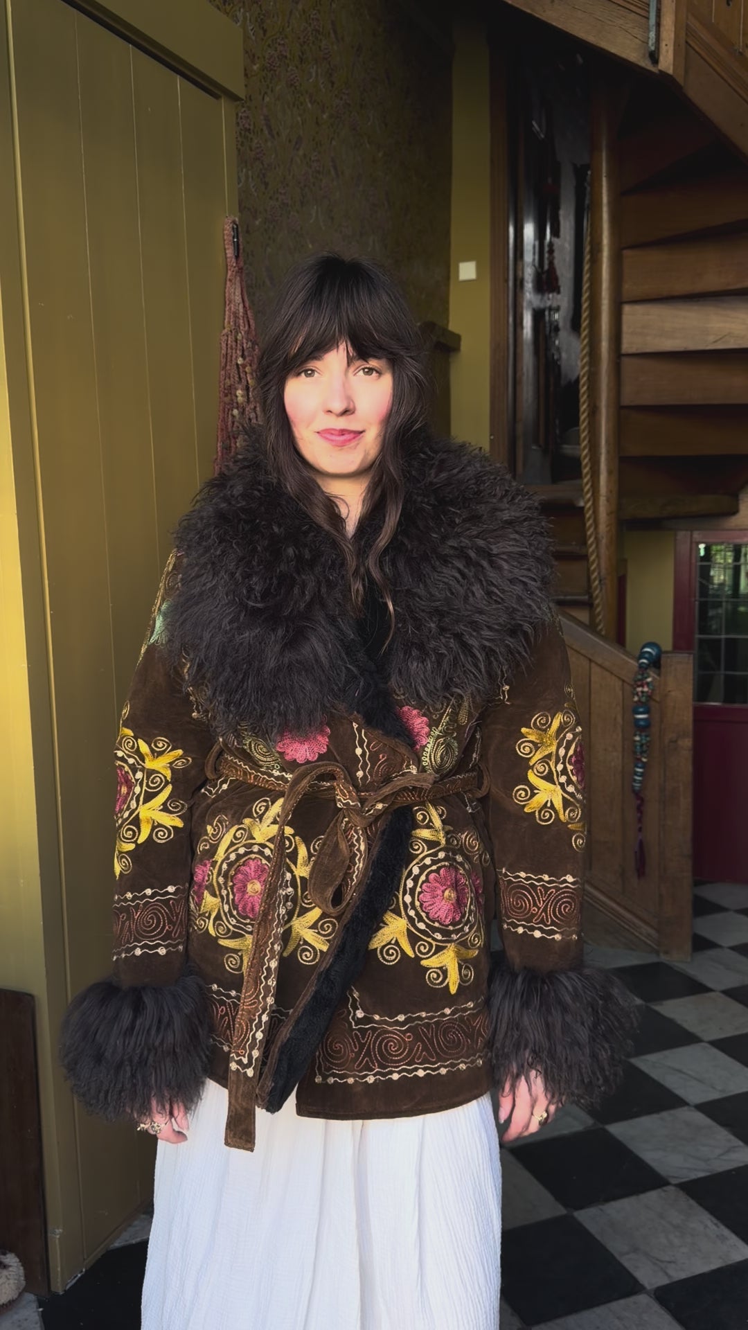 
                  
                    Load and play video in Gallery viewer, AYLA COAT | M
                  
                