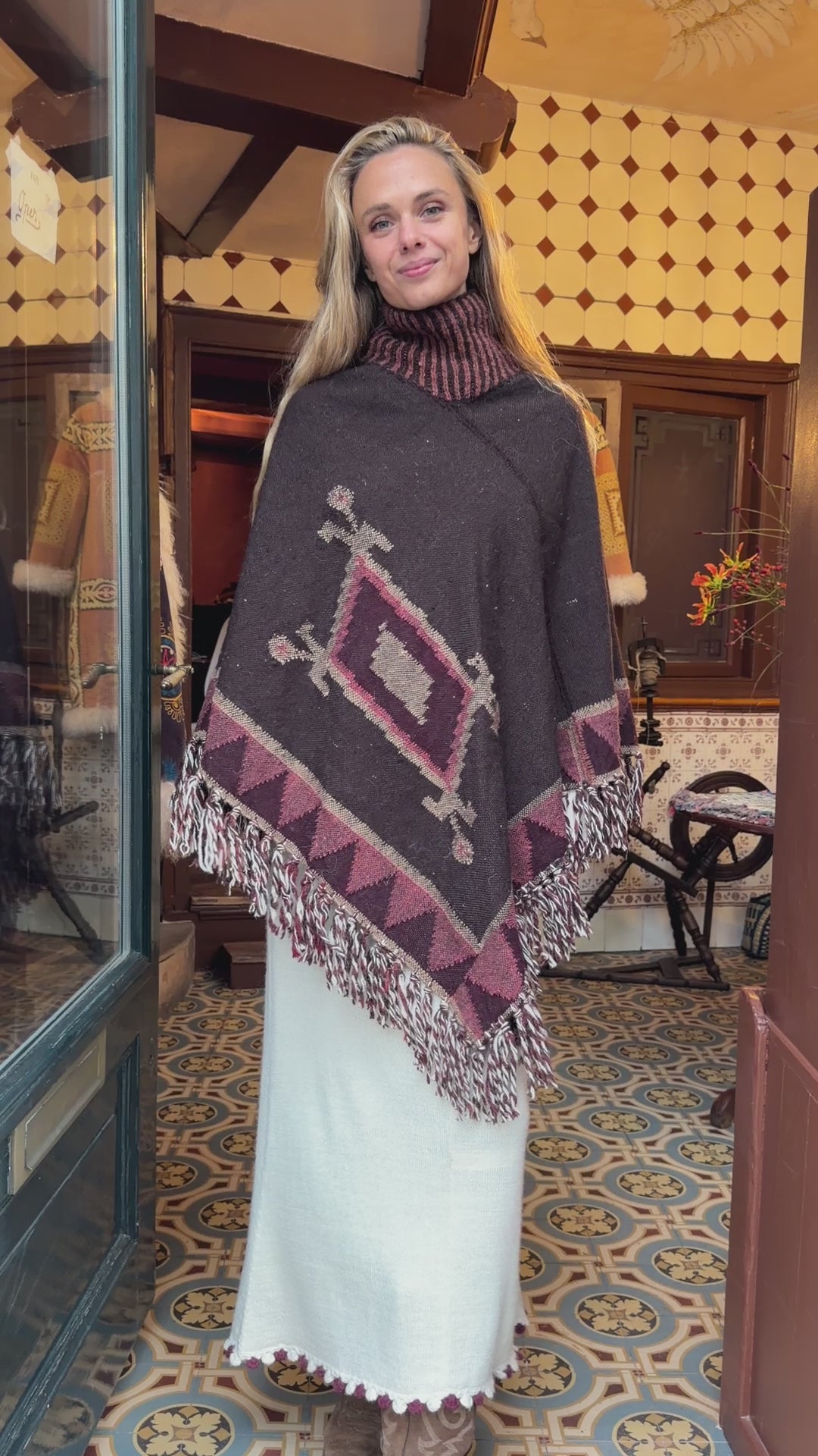 
                  
                    Load and play video in Gallery viewer, SUNITA PONCHO | WALNUT | SAMPLE
                  
                