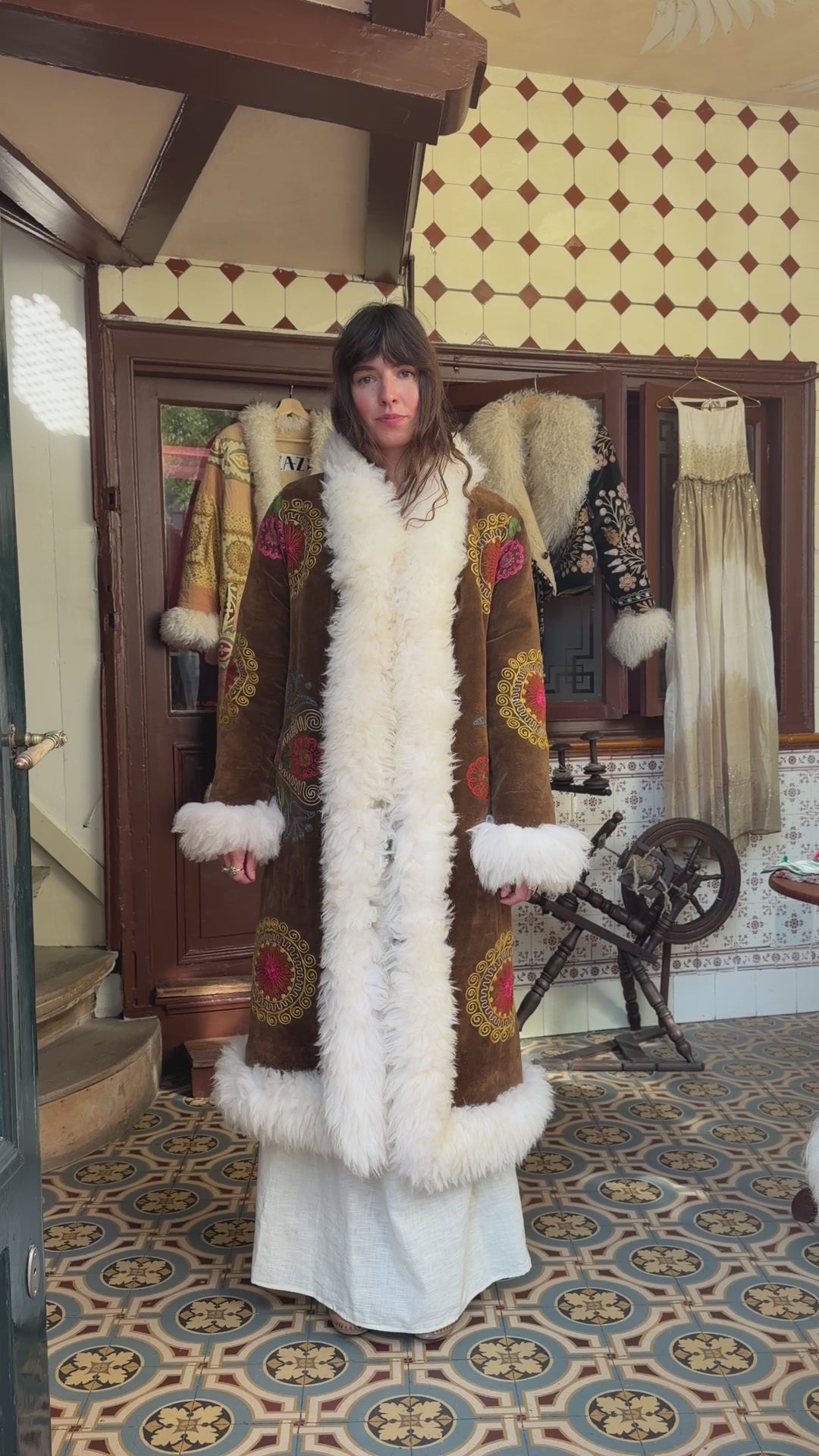 
                  
                    Load and play video in Gallery viewer, INDIRA COAT | M/L
                  
                