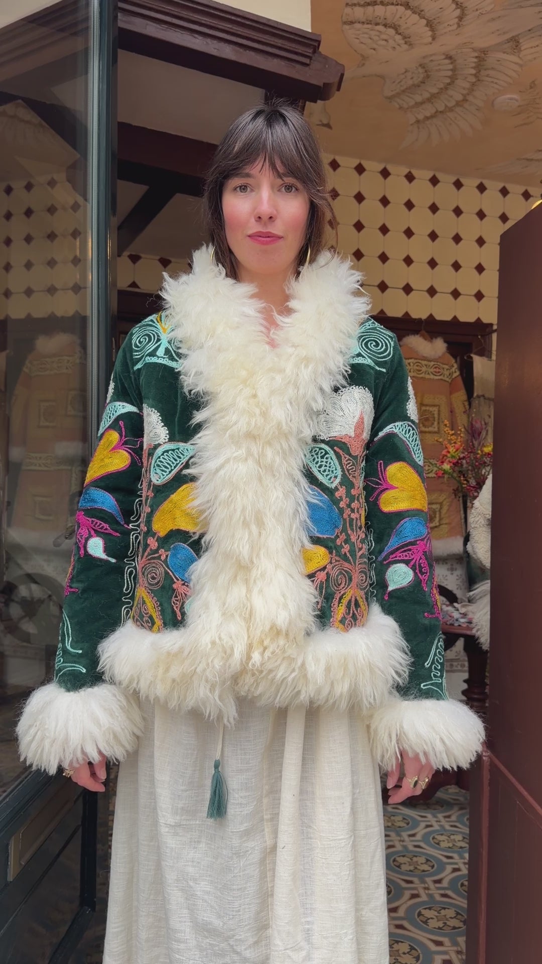 
                  
                    Load and play video in Gallery viewer, ZEBAY COAT | M
                  
                