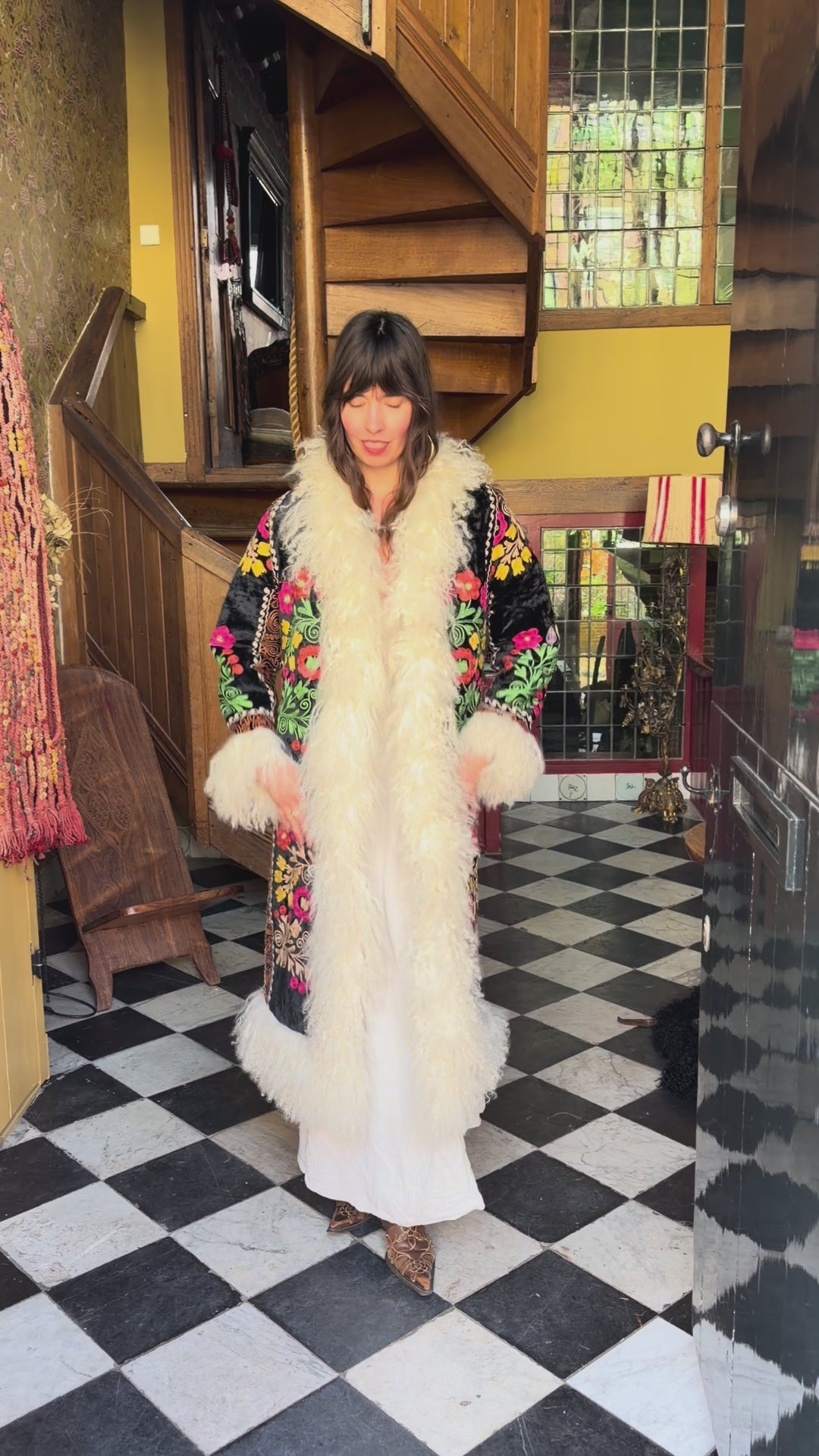 
                  
                    Load and play video in Gallery viewer, INDIRA COAT | S/M
                  
                