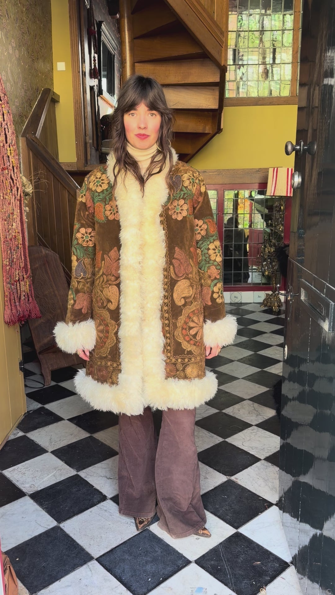 
                  
                    Load and play video in Gallery viewer, LINA COAT | M/L
                  
                