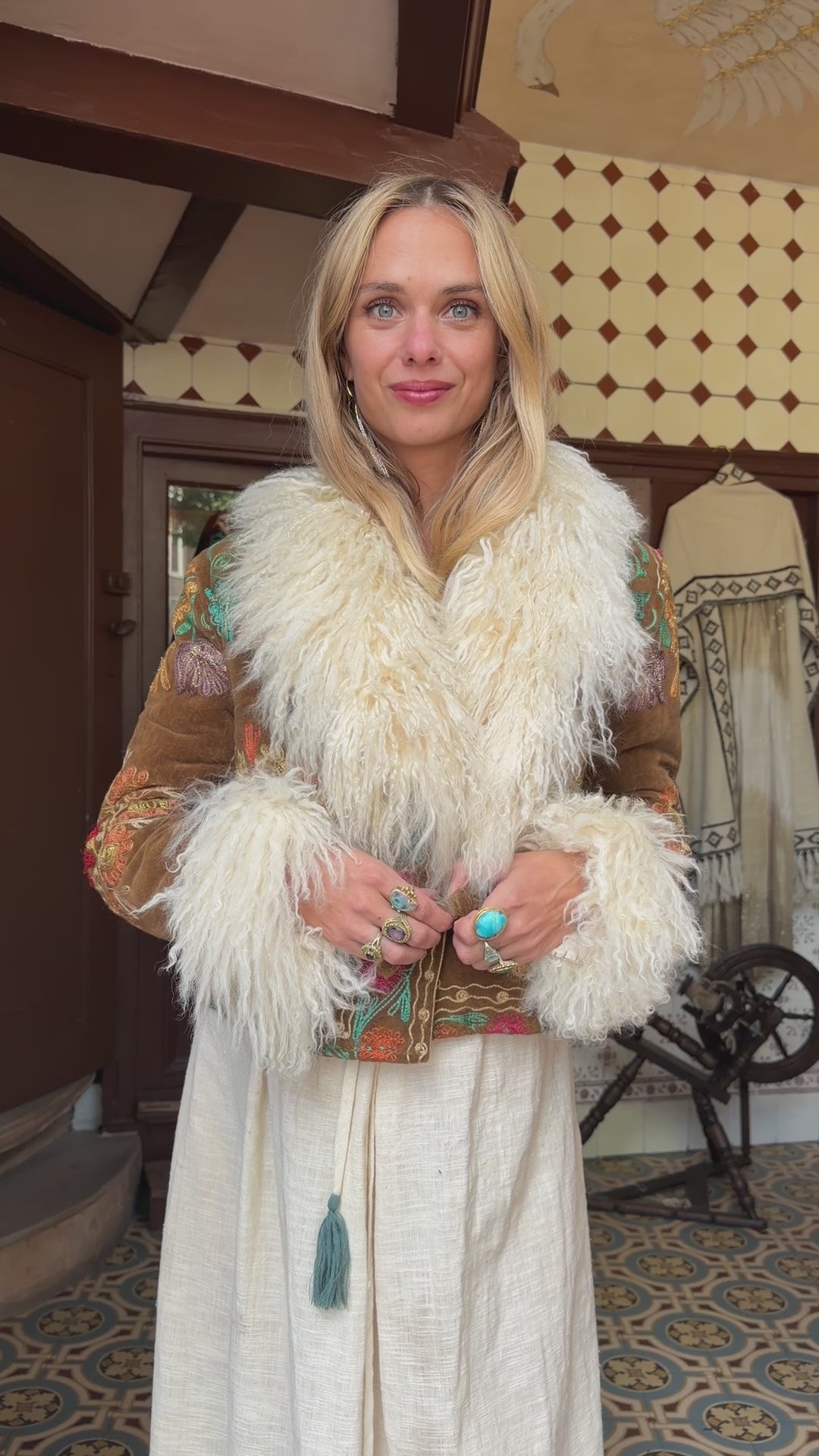 
                  
                    Load and play video in Gallery viewer, MADINA COAT | S
                  
                
