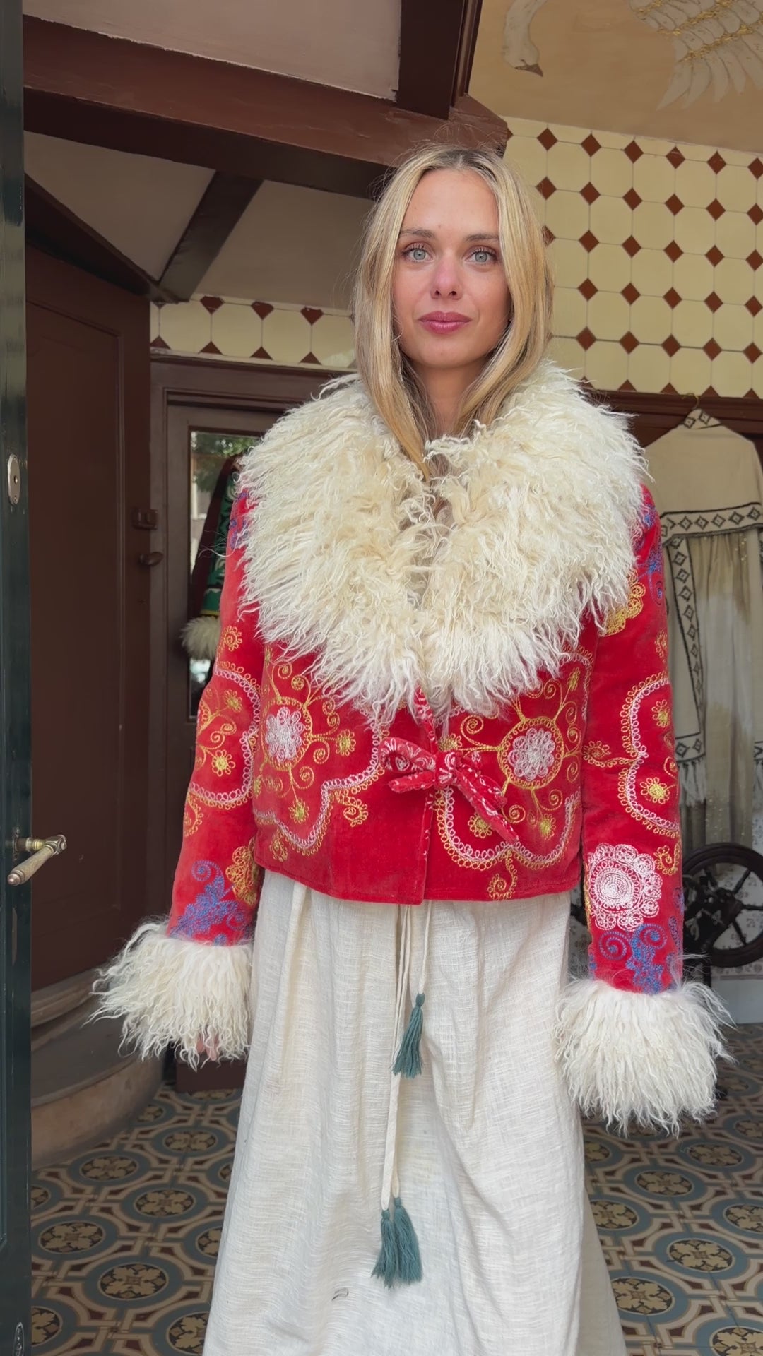 
                  
                    Load and play video in Gallery viewer, MADINA COAT | XS/S
                  
                