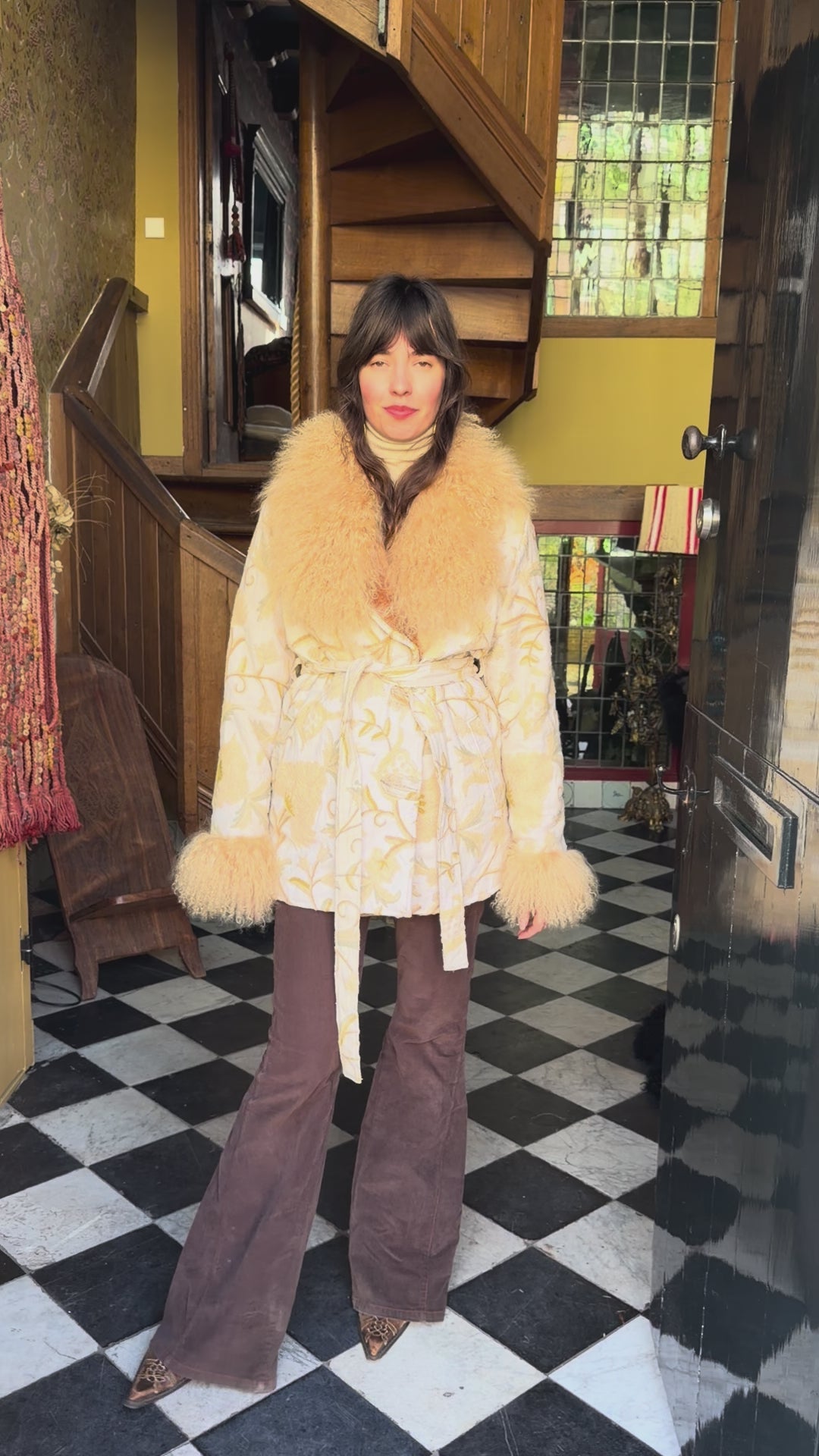 
                  
                    Load and play video in Gallery viewer, AYLA COAT | M
                  
                