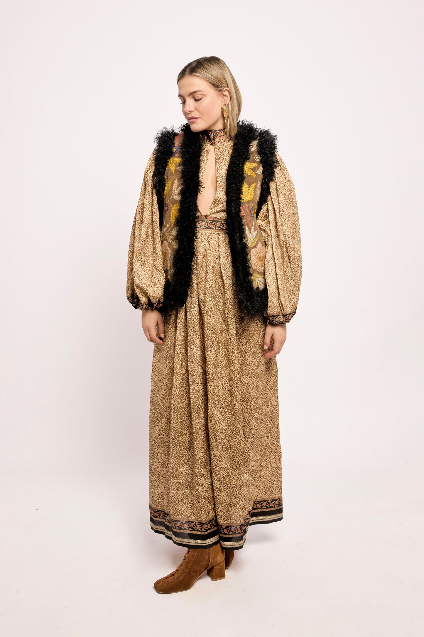 
                  
                    Brown velvet ZAZI waistcoat with black trim ethically handmade with vintage suzani embroidery
                  
                