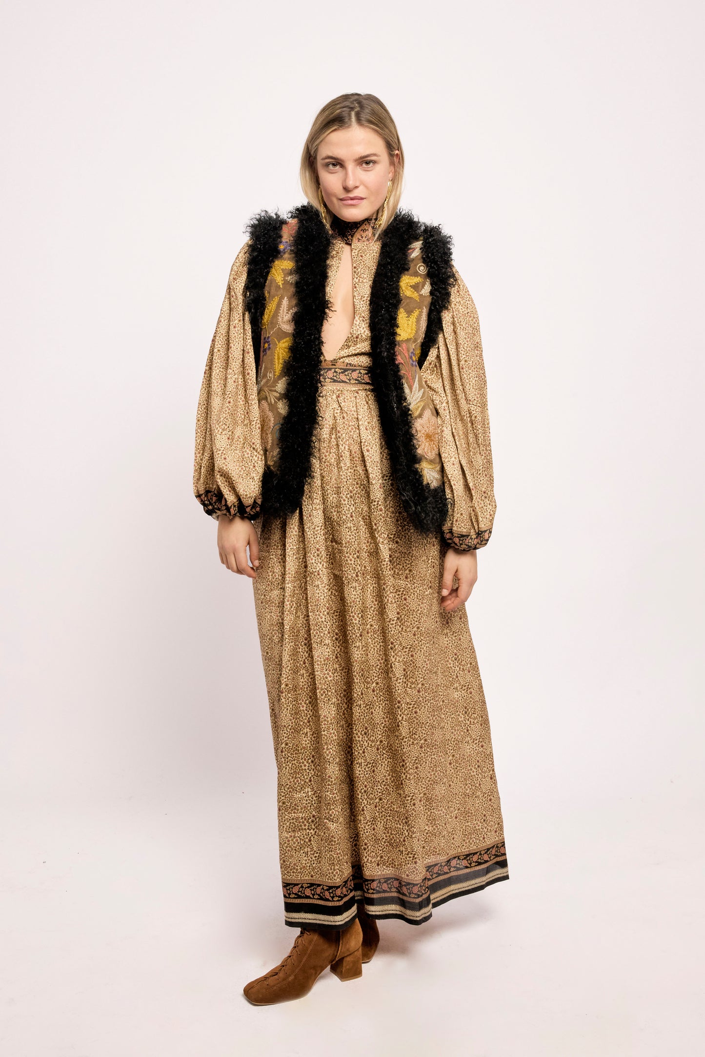 
                  
                    Brown velvet ZAZI waistcoat with black trim ethically handmade with vintage suzani embroidery
                  
                